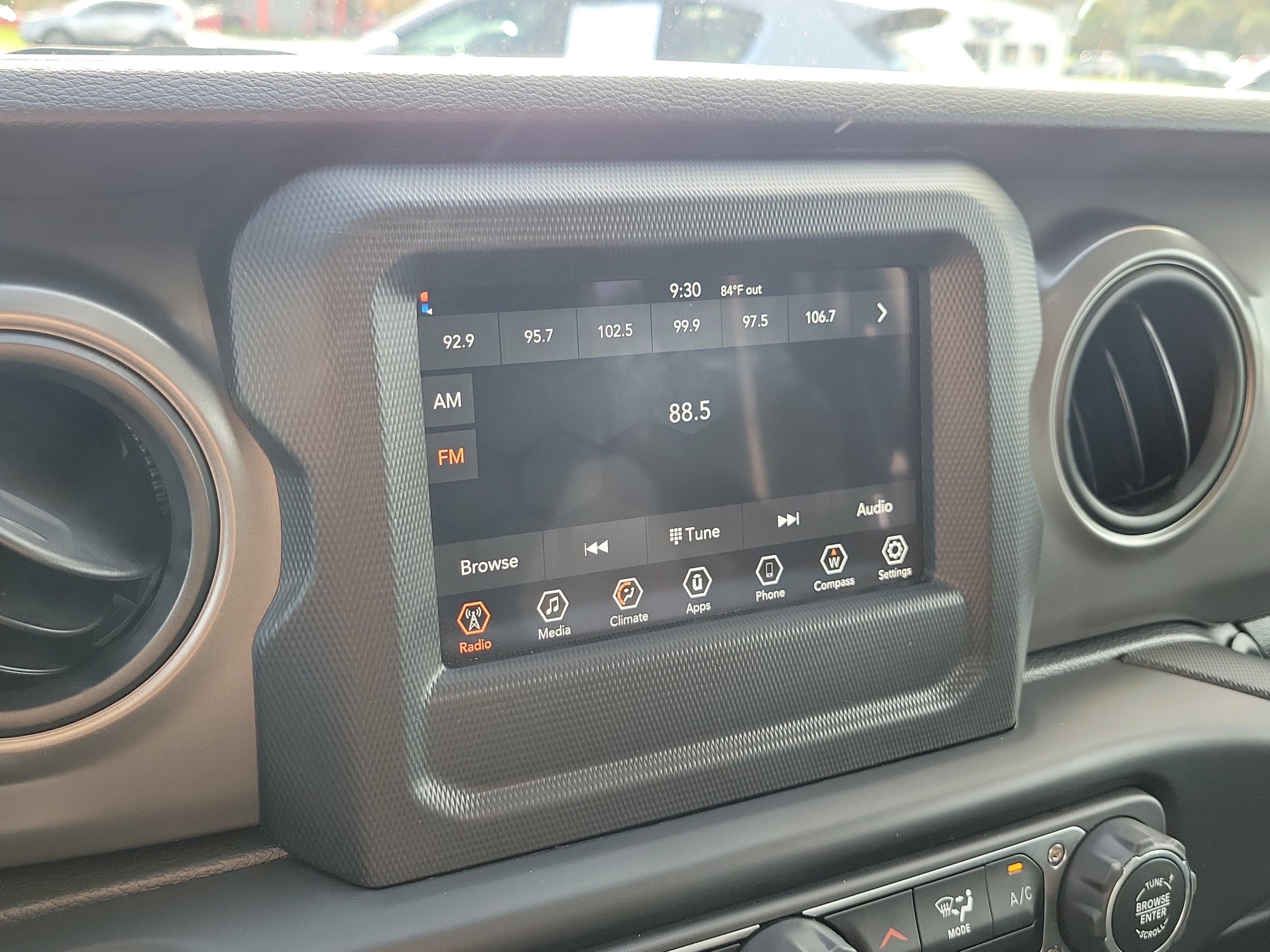 Used 2022 Jeep Gladiator Sport AWD/4WD image 30