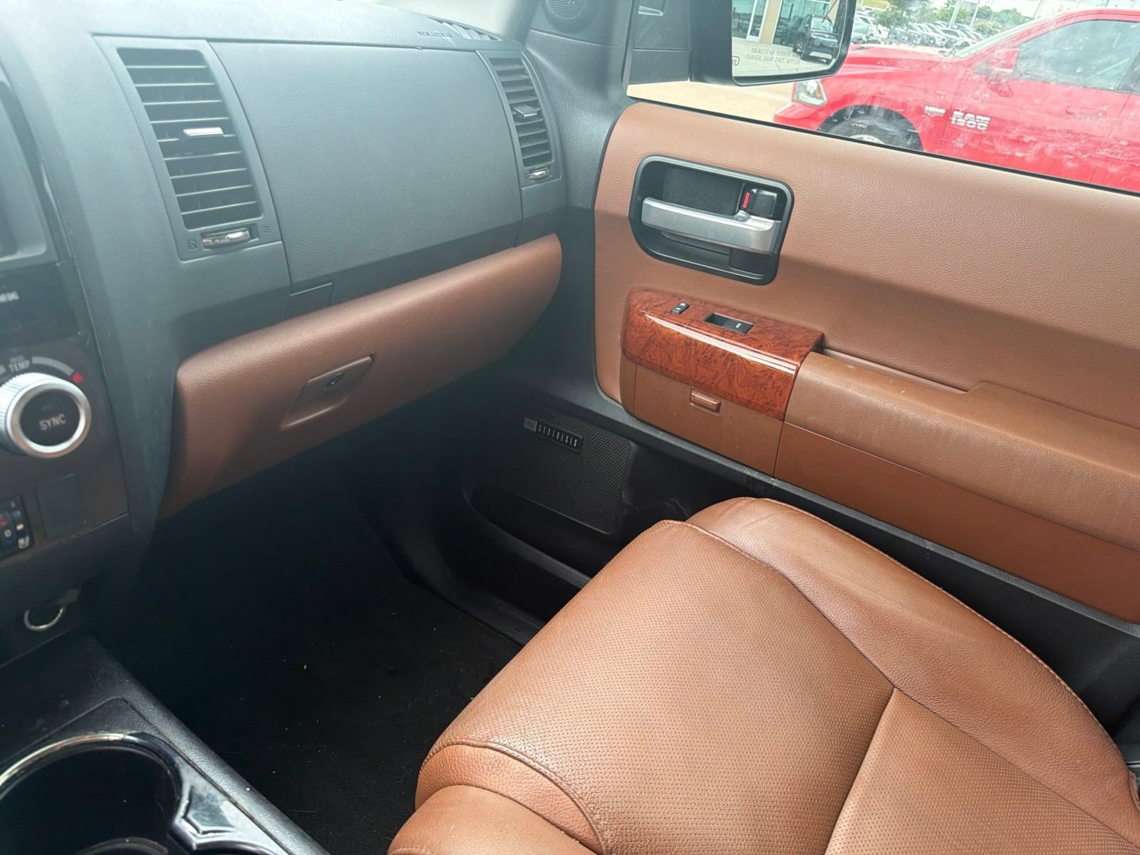 Used 2019 Toyota Sequoia Platinum RWD image 20