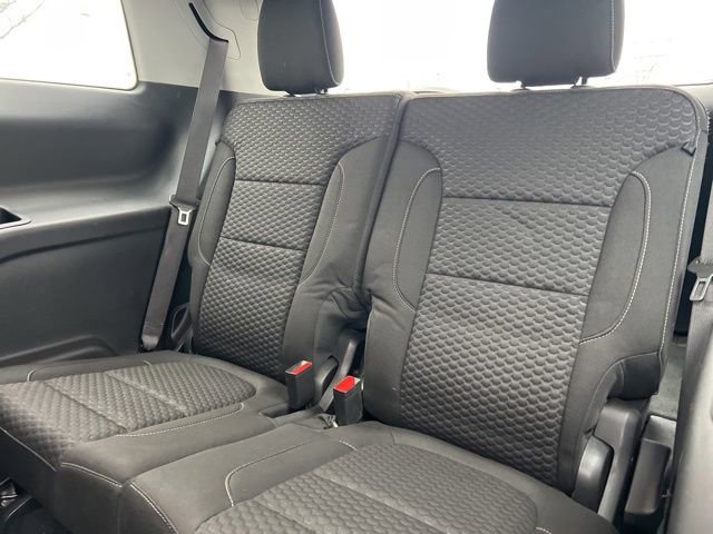 Used 2019 GMC Acadia SLE image 31