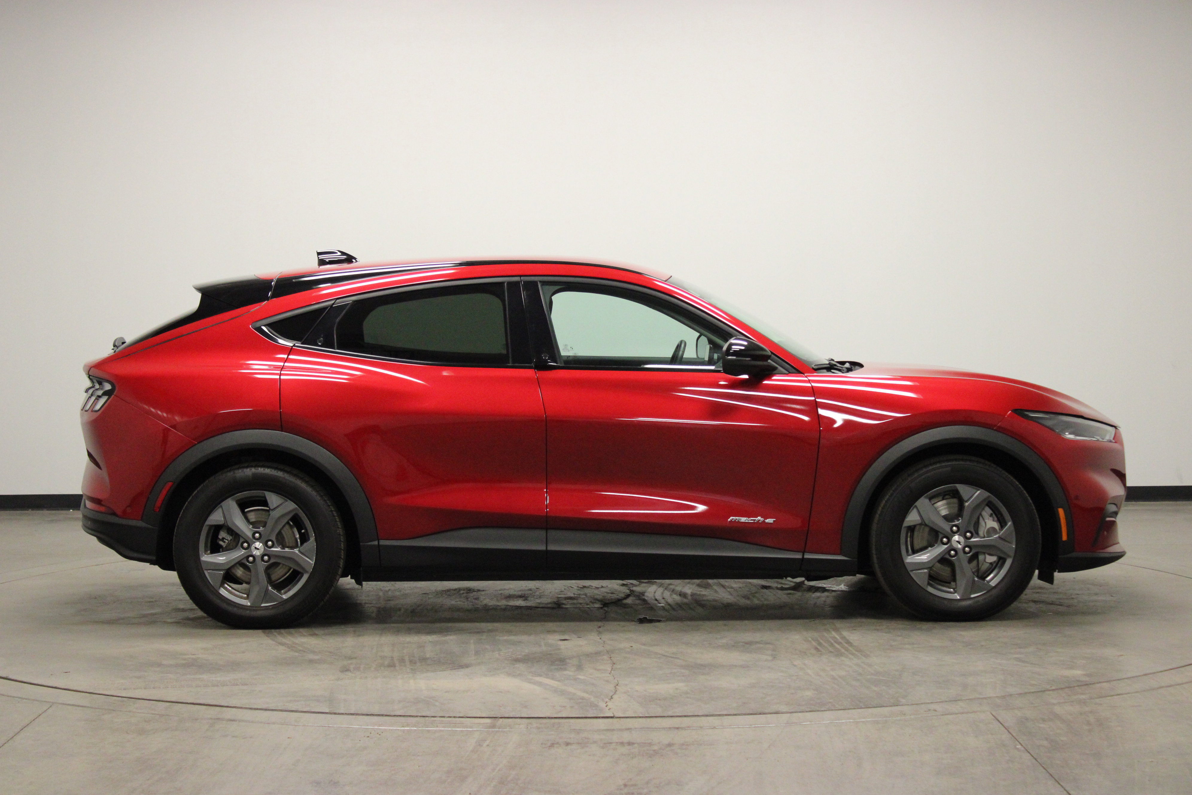 Used 2023 Ford Mustang Mach-E Select image 10