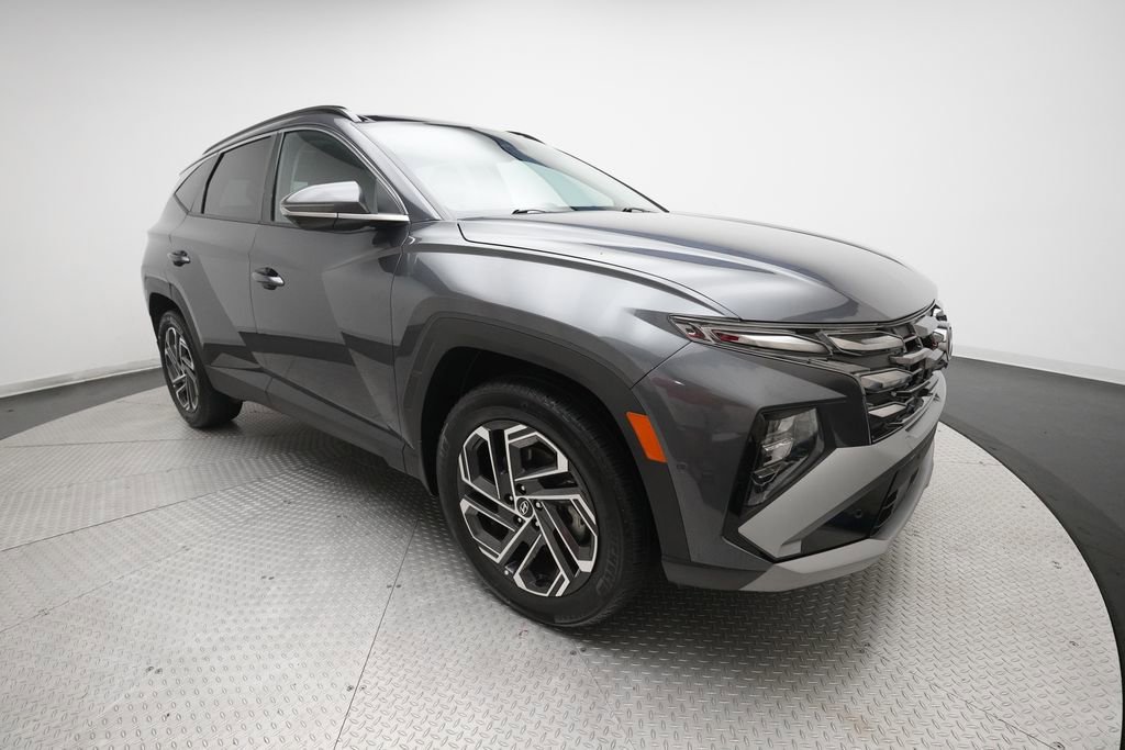 Used 2025 Hyundai Tucson Limited AWD/4WD image 37