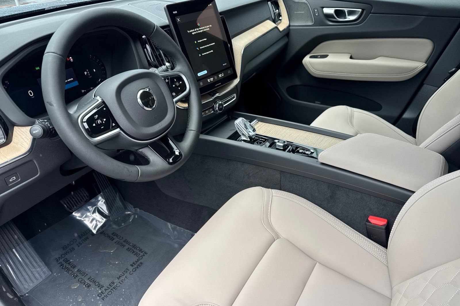 Used 2026 Volvo XC60 B5 Plus w/ Climate Package AWD/4WD image 14