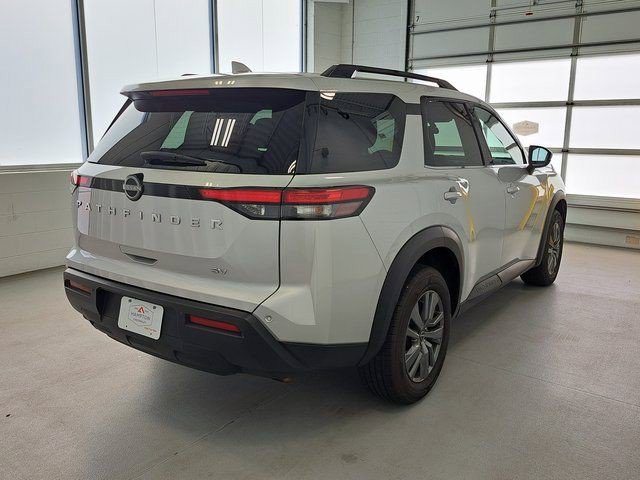 Used 2023 Nissan Pathfinder SV FWD image 5