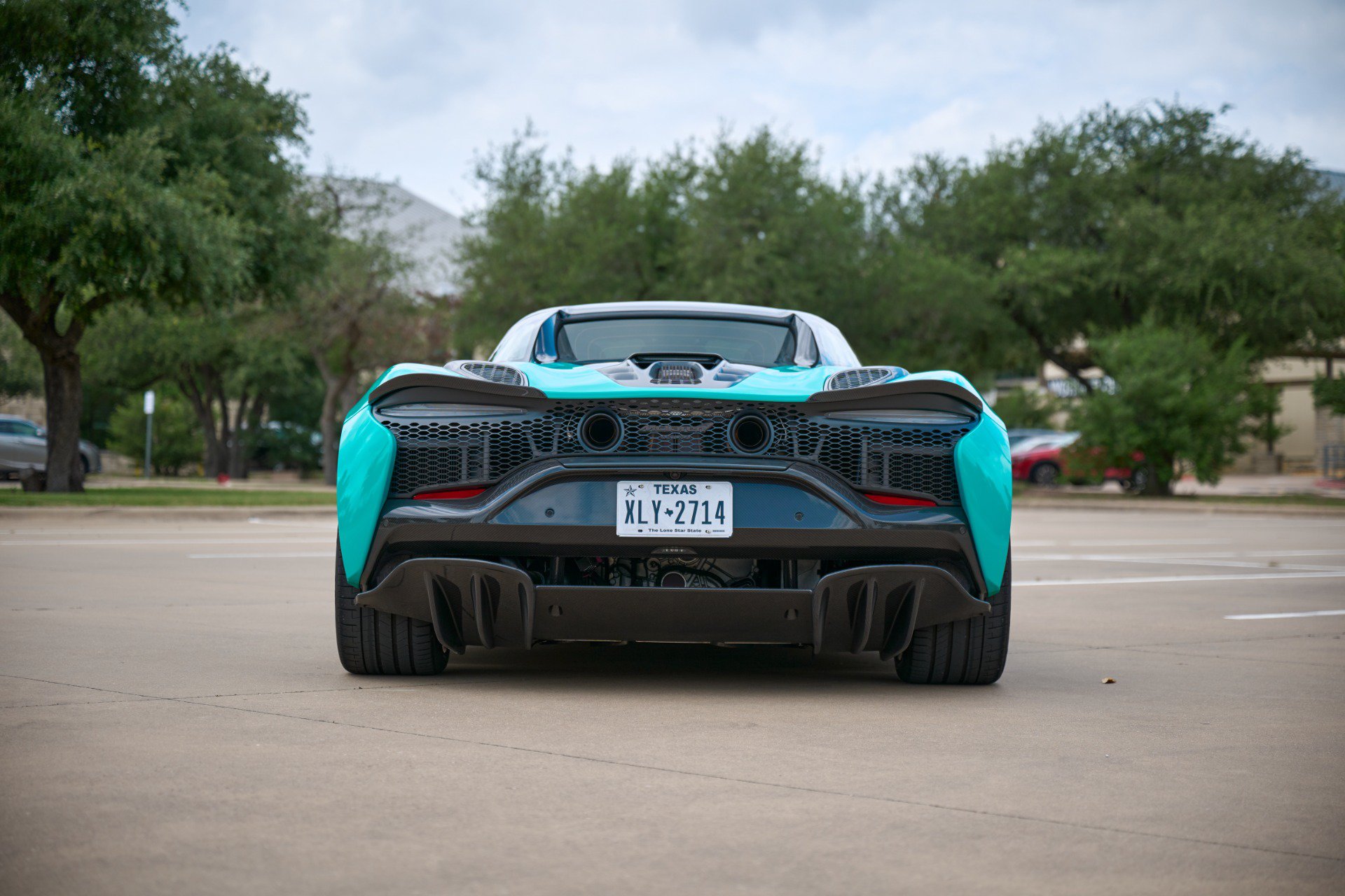 Used 2025 McLaren Artura Spider RWD image 8