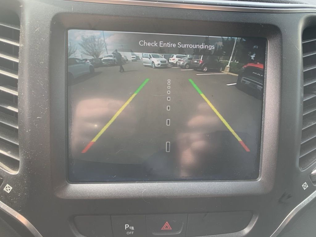 Used 2020 Jeep Cherokee Trailhawk w/ Cold Weather Group image 20