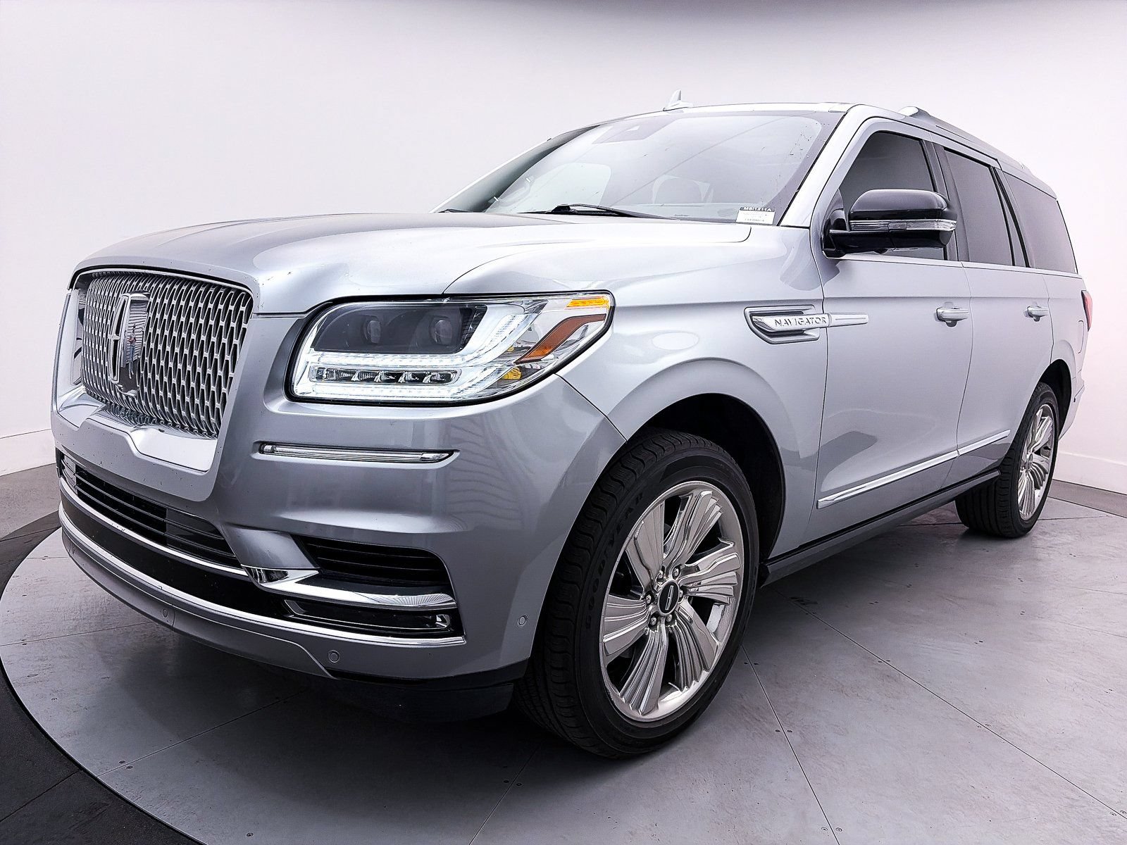 Used 2021 Lincoln Navigator Reserve w/ Luxury Package AWD/4WD image 15