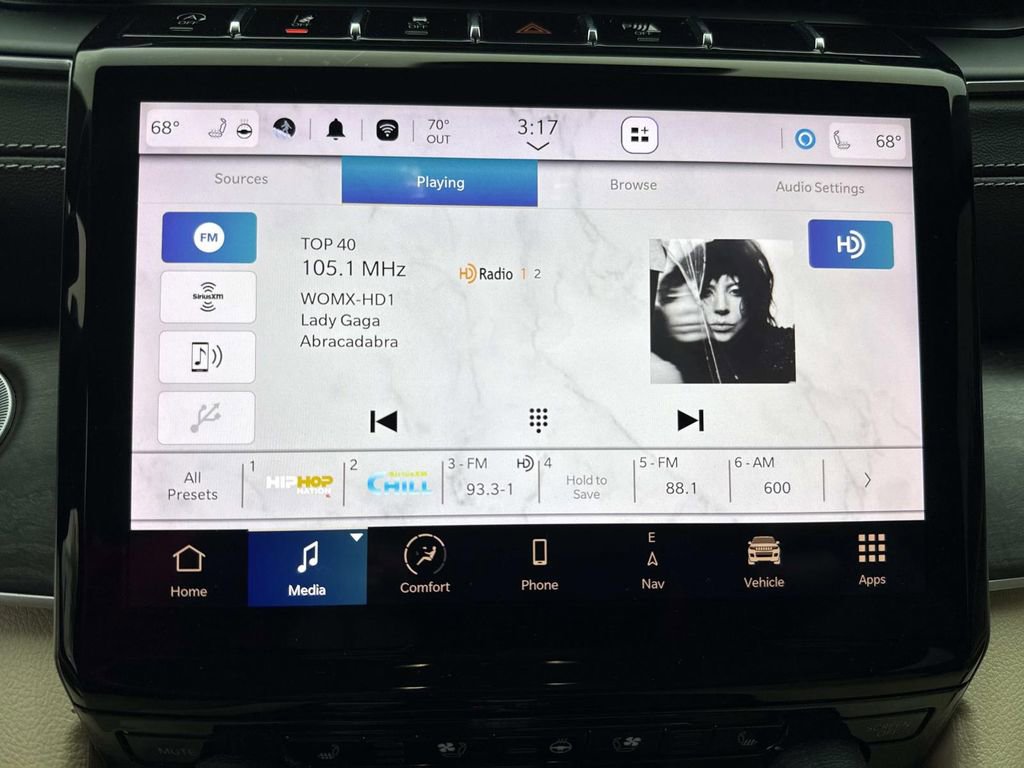 Used 2023 Jeep Grand Cherokee L Limited w/ Luxury Tech Group II image 31