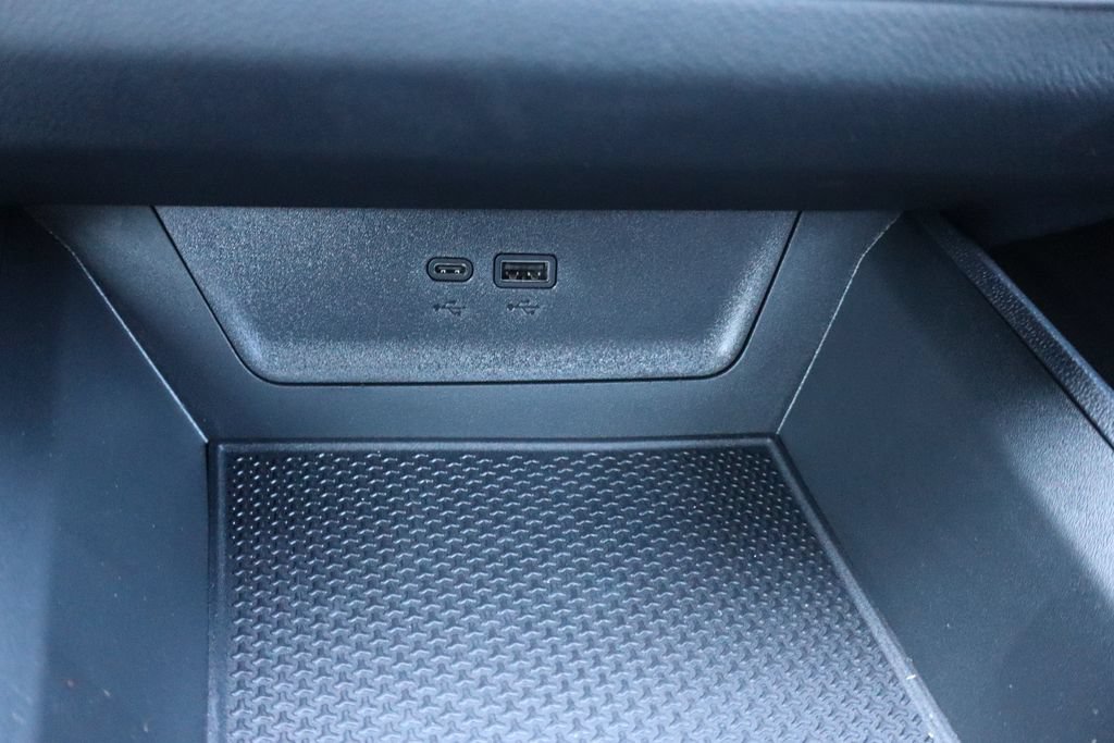 New 2027 Chevrolet Equinox LT w/ Midnight Edition FWD image 19