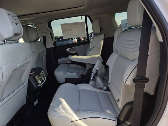 New 2027 Ford Expedition Platinum w/ Platinum Ultimate Package AWD/4WD image 17