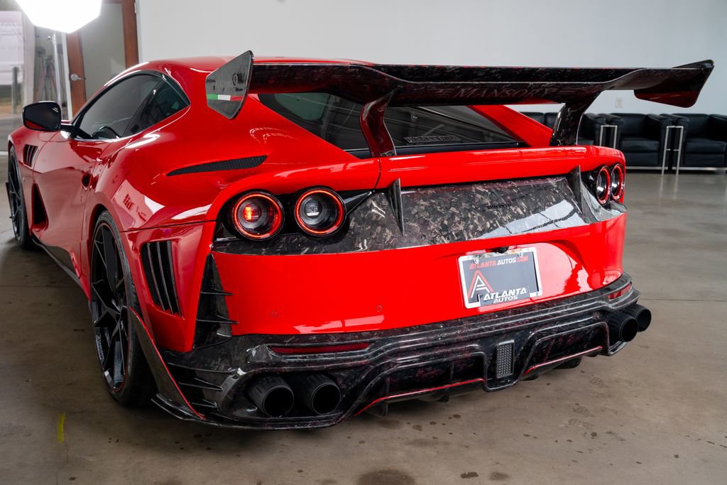 Used 2020 Ferrari 812 Superfast image 29