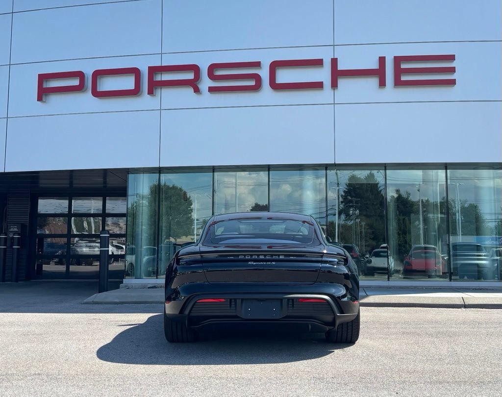 New 2026 Porsche Taycan 4S AWD/4WD image 8