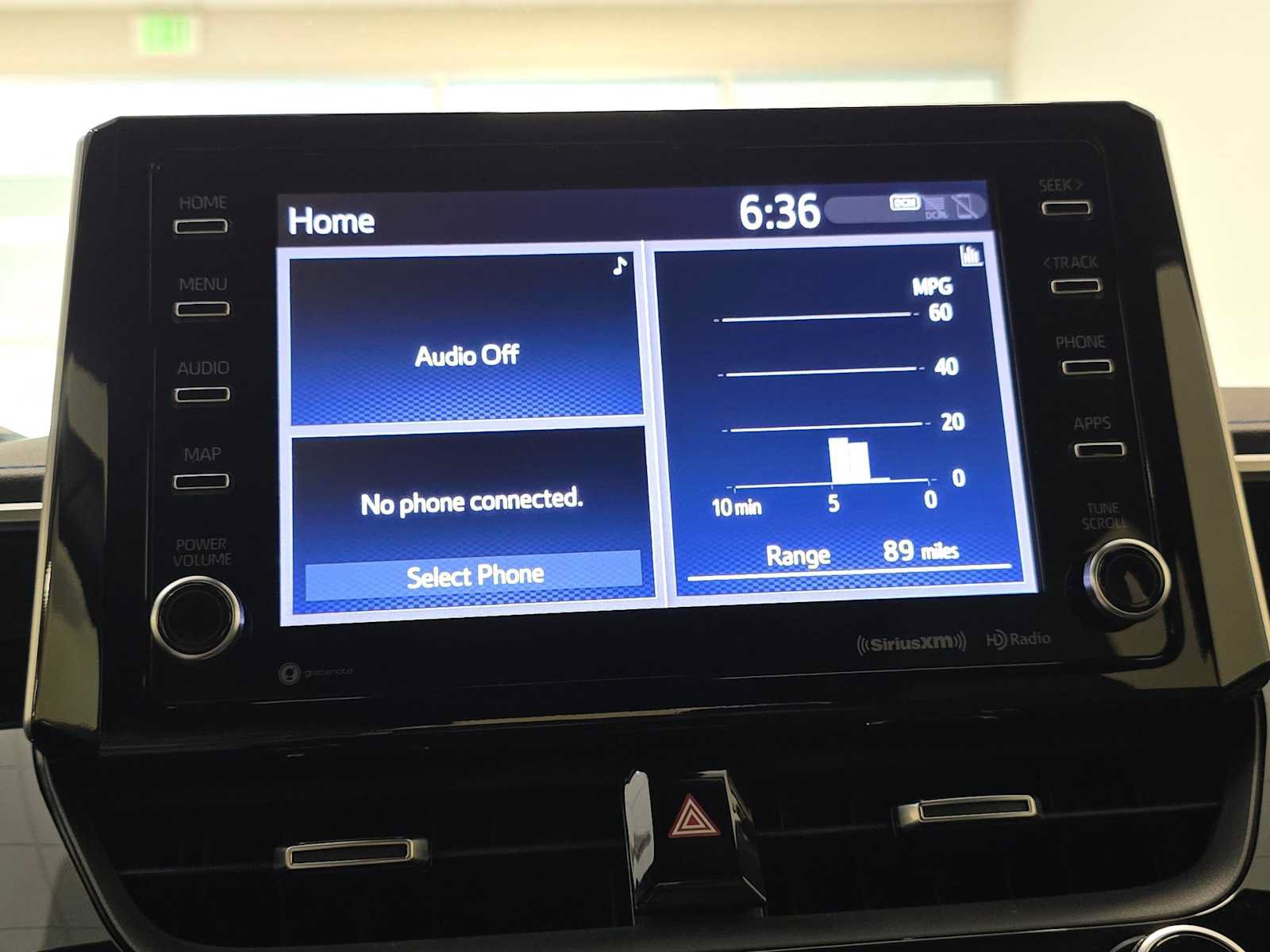 Used 2020 Toyota Corolla XSE FWD image 13