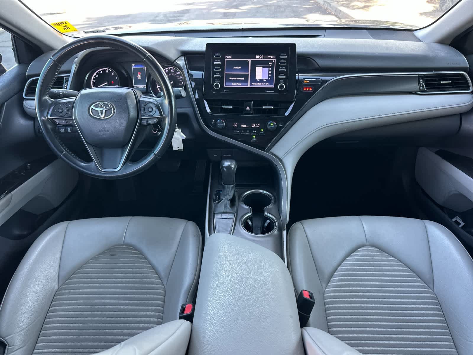 Used 2023 Toyota Camry SE FWD image 4