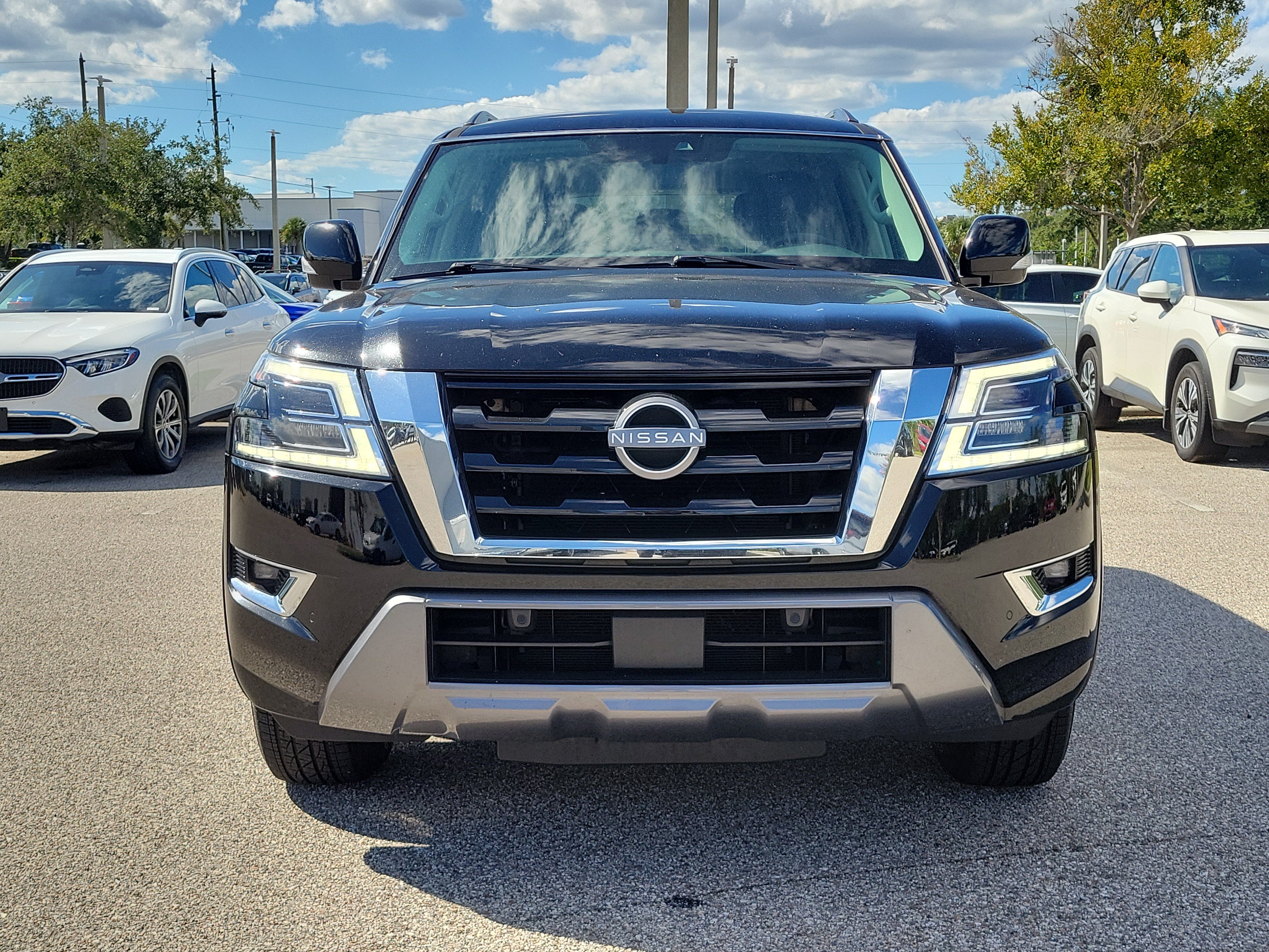 Certified 2023 Nissan Armada SV w/ Cargo Package RWD image 2