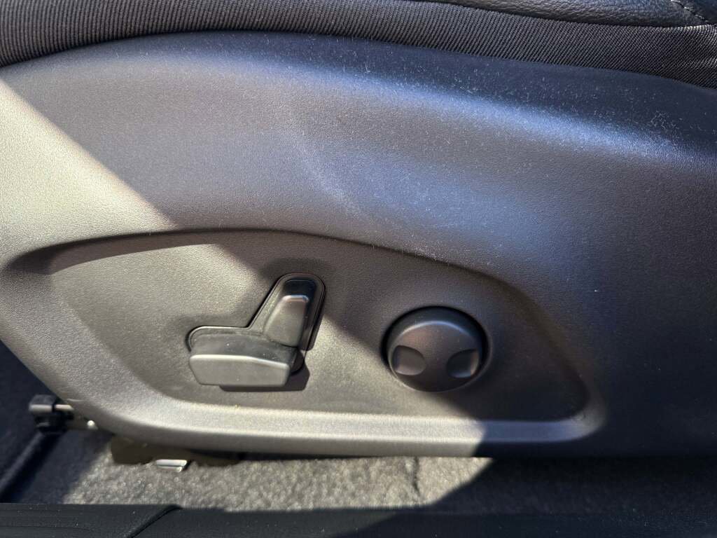 New 2026 Jeep Compass Limited image 23