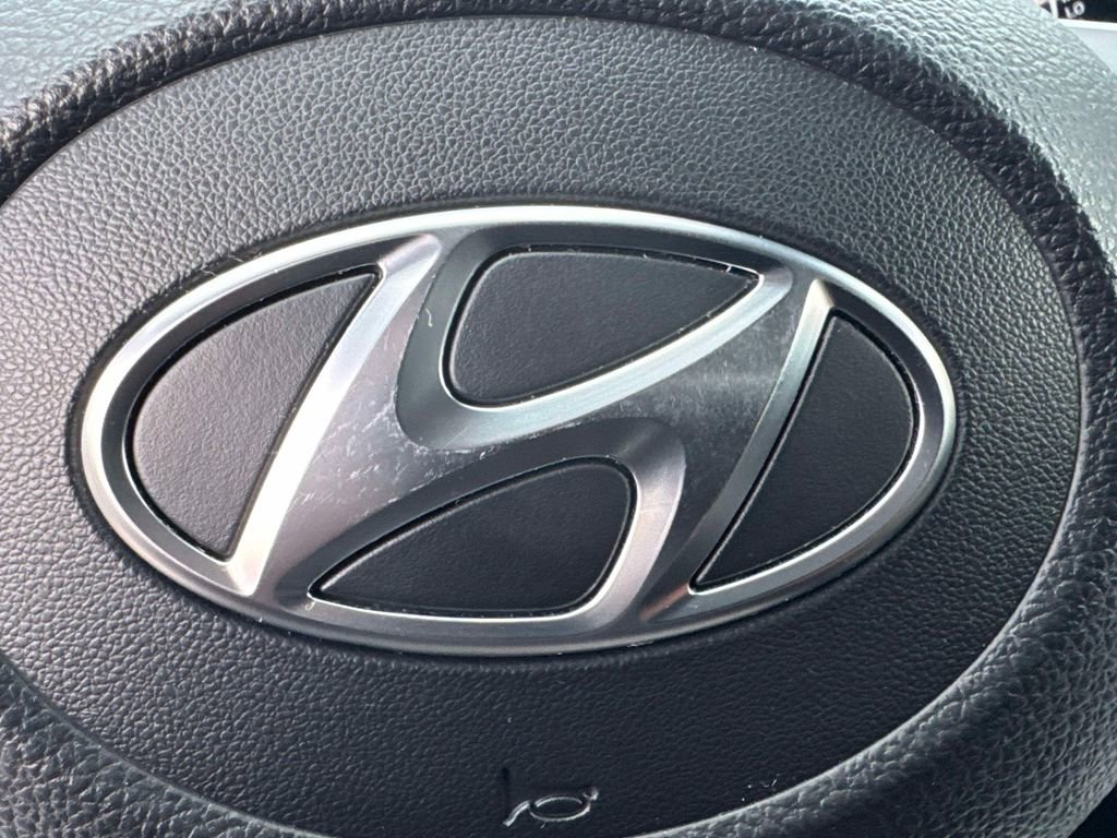 Used 2023 Hyundai Palisade SE w/ Cargo Package image 31