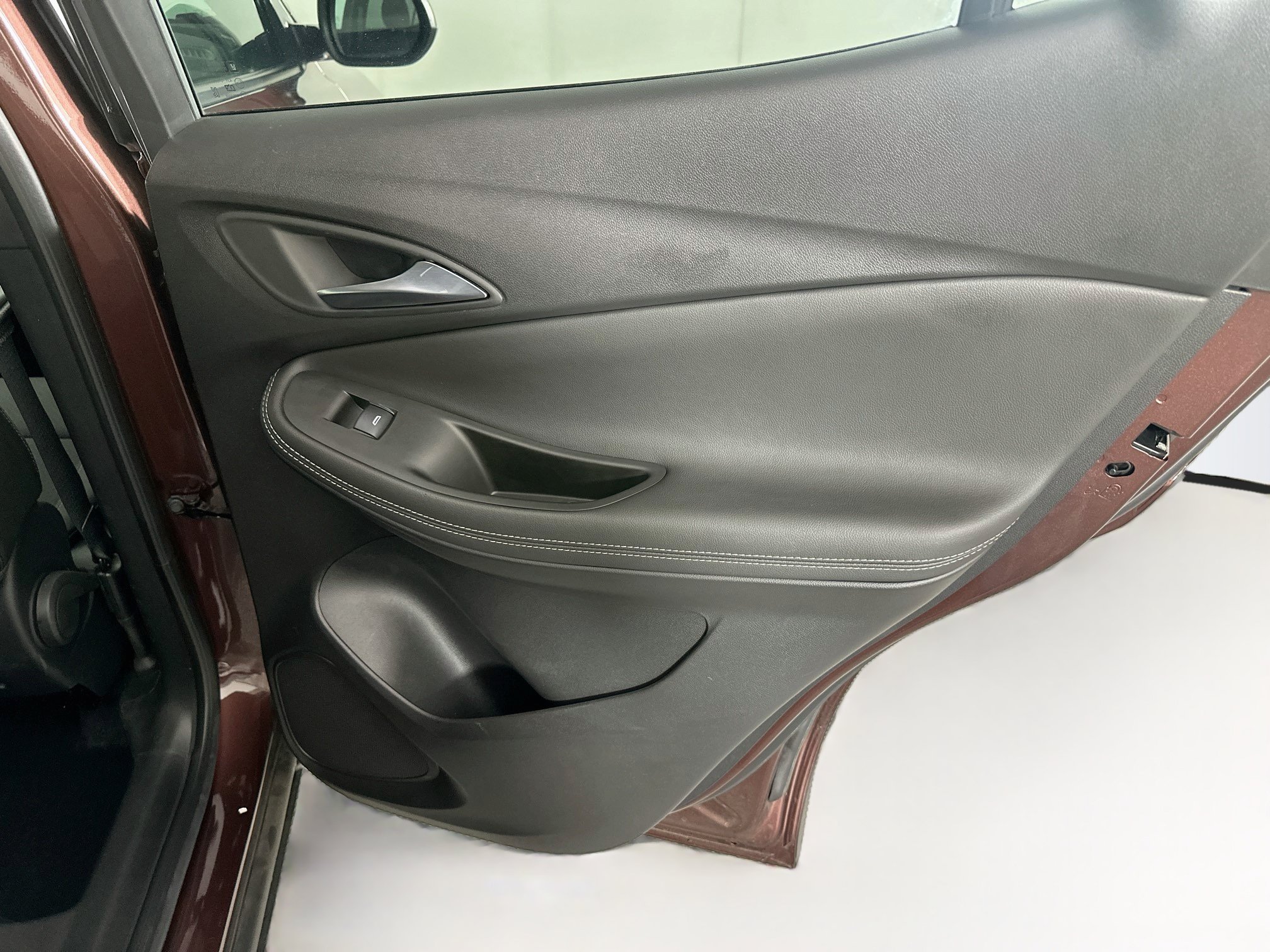 Used 2023 Buick Encore GX Preferred w/ Cold Weather Comfort Package FWD image 27