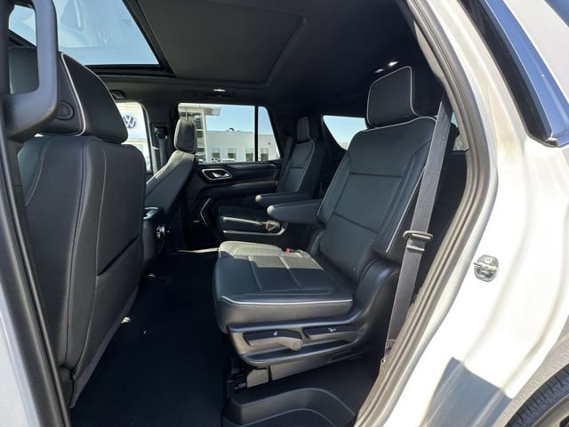 Certified 2023 GMC Yukon SLT w/ SLT Luxury Package AWD/4WD image 26