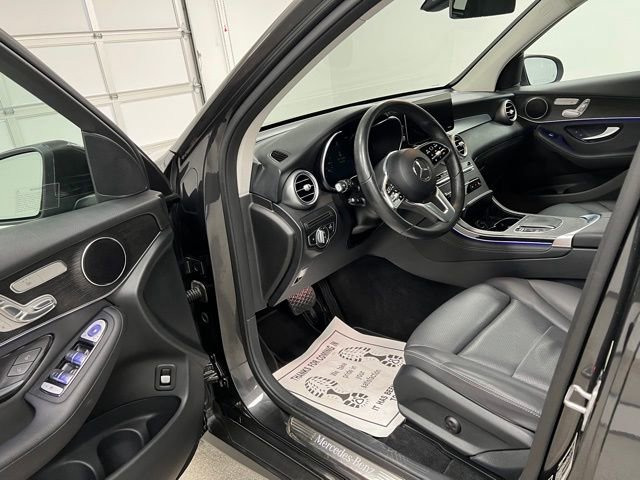 Used 2021 Mercedes-Benz GLC 300 4MATIC image 36