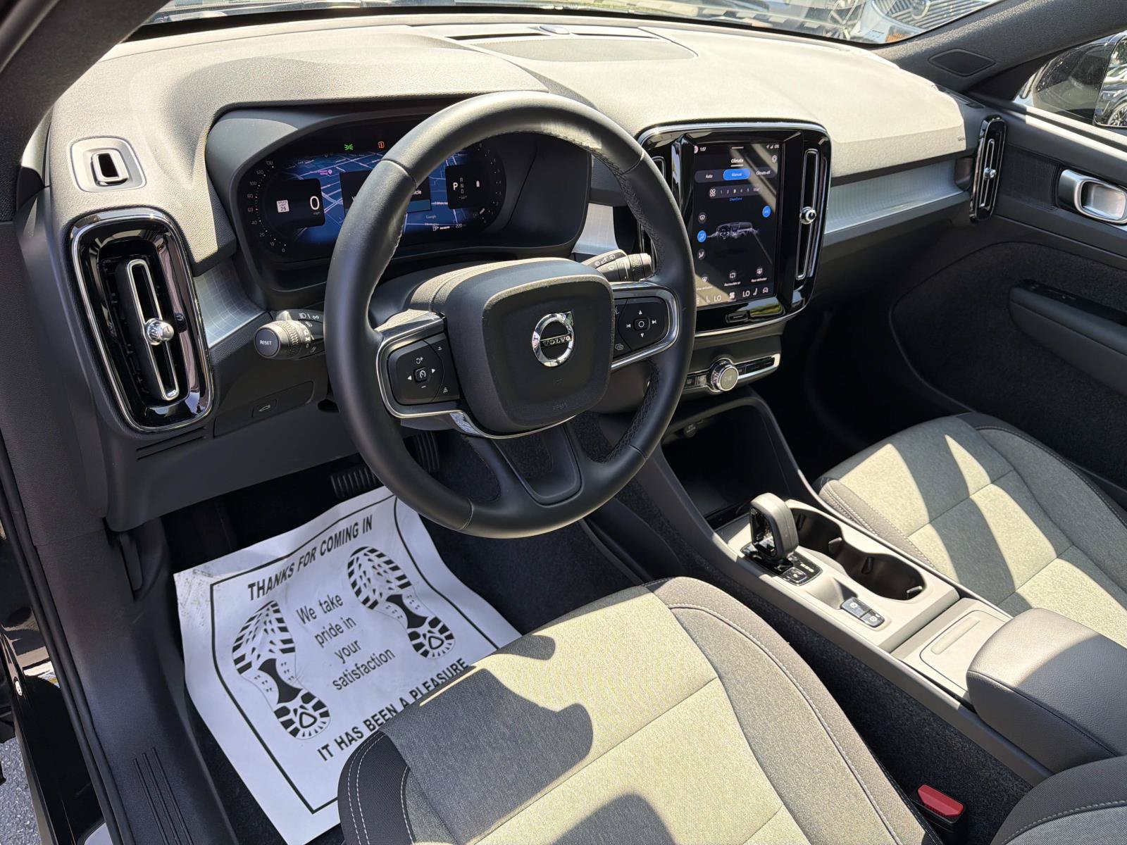 New 2026 Volvo XC40 B5 Core w/ Protection Package AWD/4WD image 9