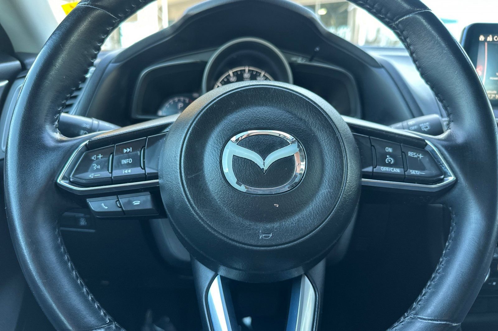 Used 2018 MAZDA MAZDA3 Touring image 25