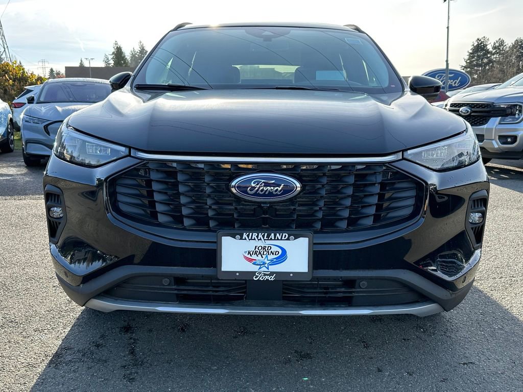 New 2024 Ford Escape SE w/ PHEV Premium Package FWD image 2