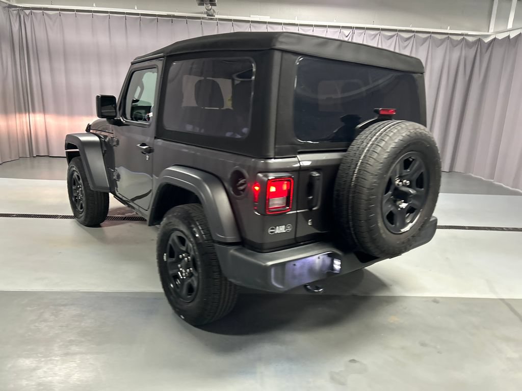 Used 2024 Jeep Wrangler Sport AWD/4WD image 5