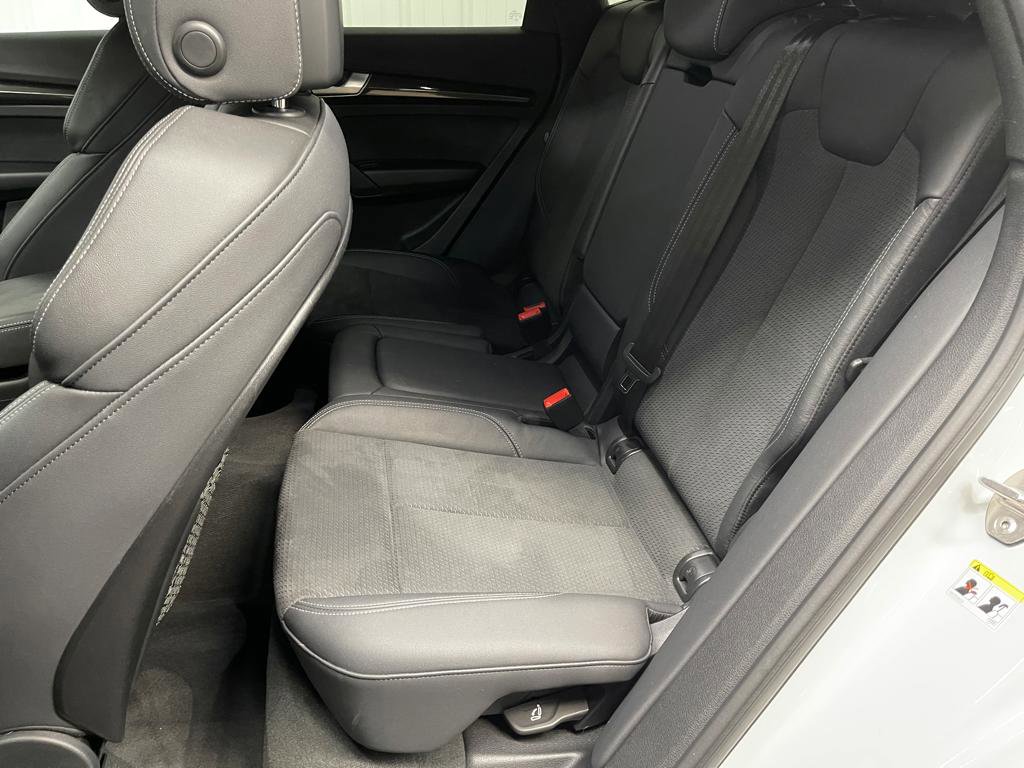 Used 2022 Audi SQ5 Premium image 16