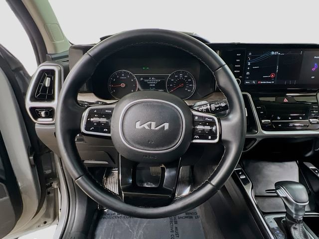 Certified 2022 Kia Sorento EX w/ Panoramic Sunroof Package image 11