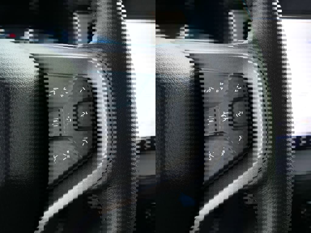 Used 2025 Ford Bronco Outer Banks image 17