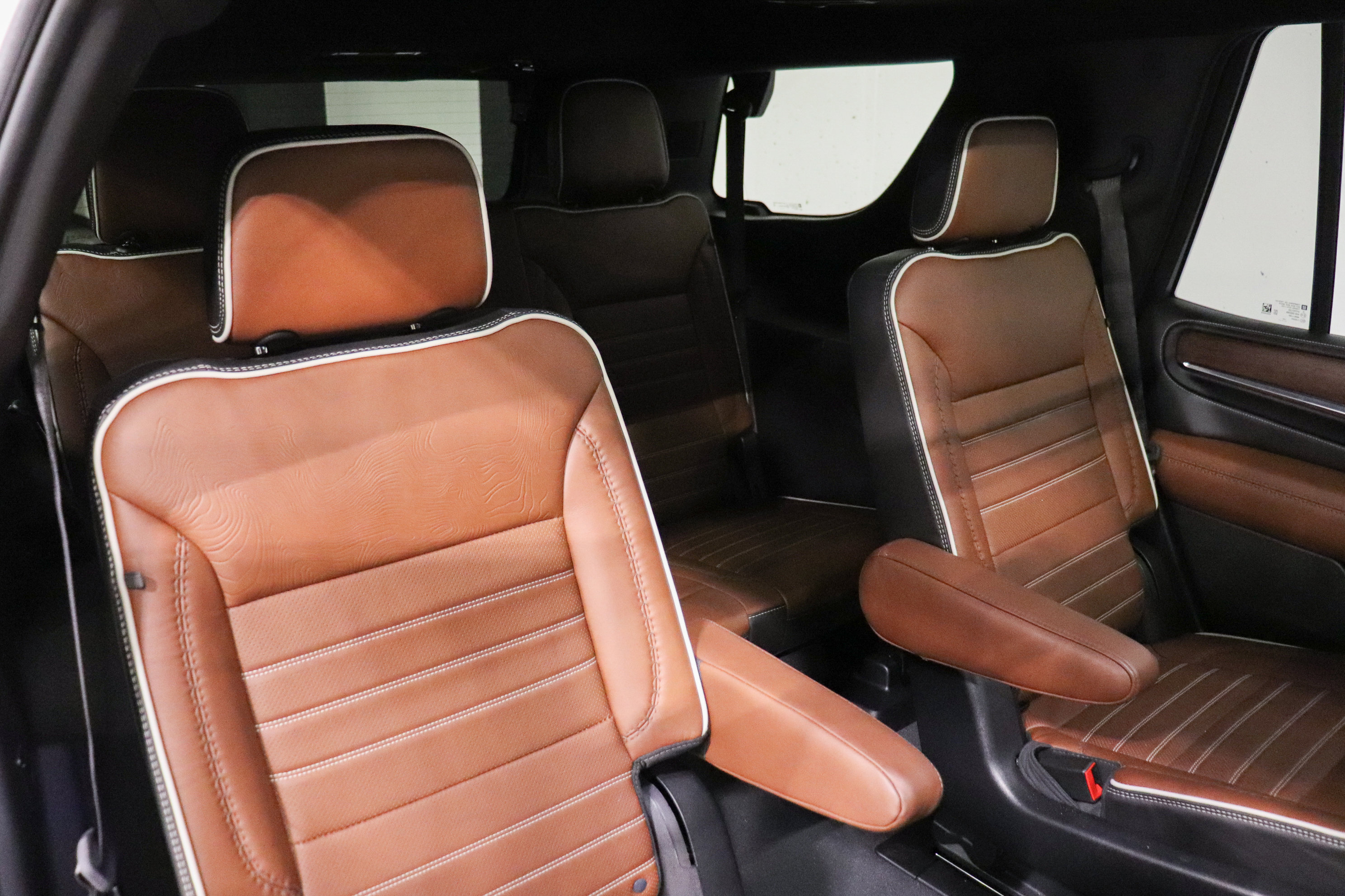 Used 2023 GMC Yukon Denali Ultimate image 24