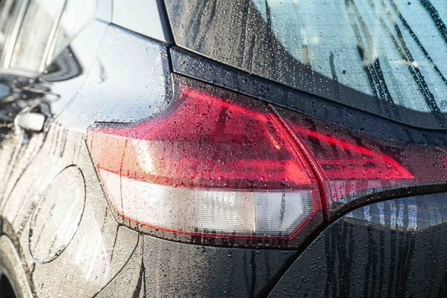 Used 2023 Nissan Kicks S image 9