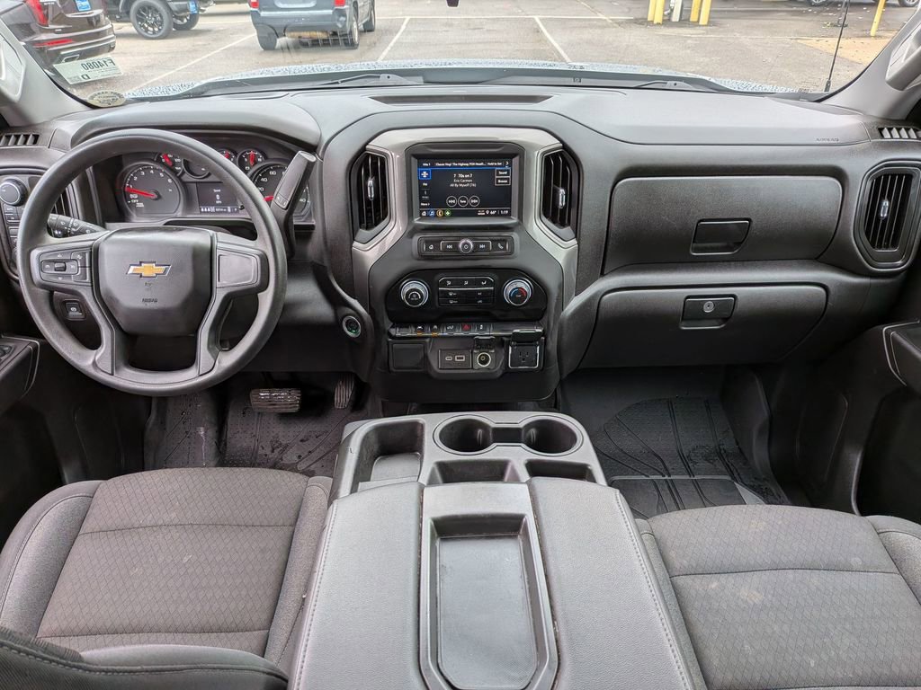Used 2025 Chevrolet Silverado 1500 Custom image 28