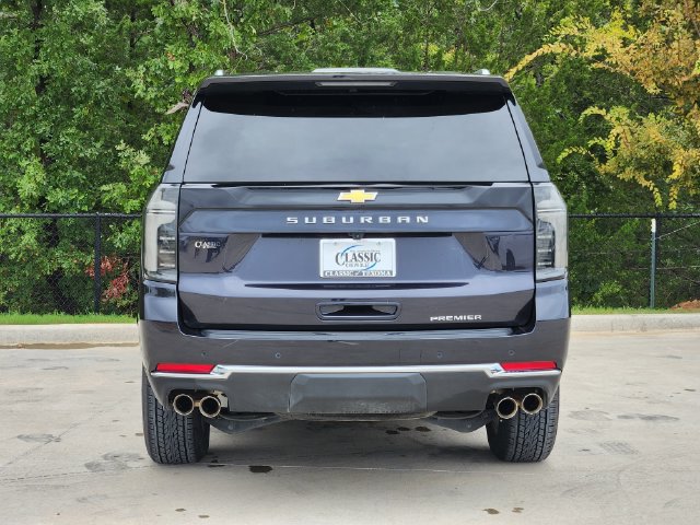 Used 2025 Chevrolet Suburban Premier AWD/4WD image 7