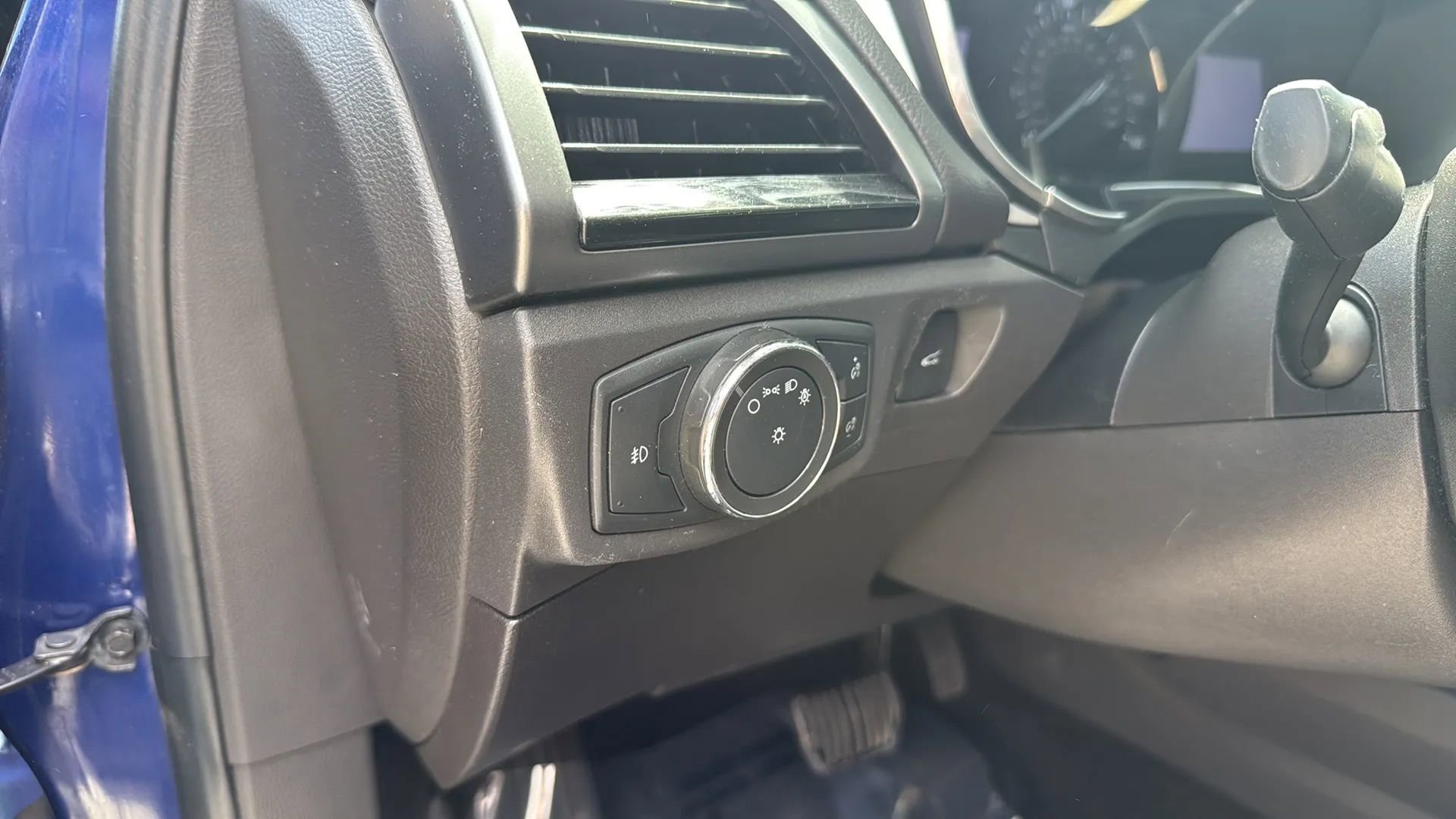 Used 2013 Ford Fusion SE FWD image 30