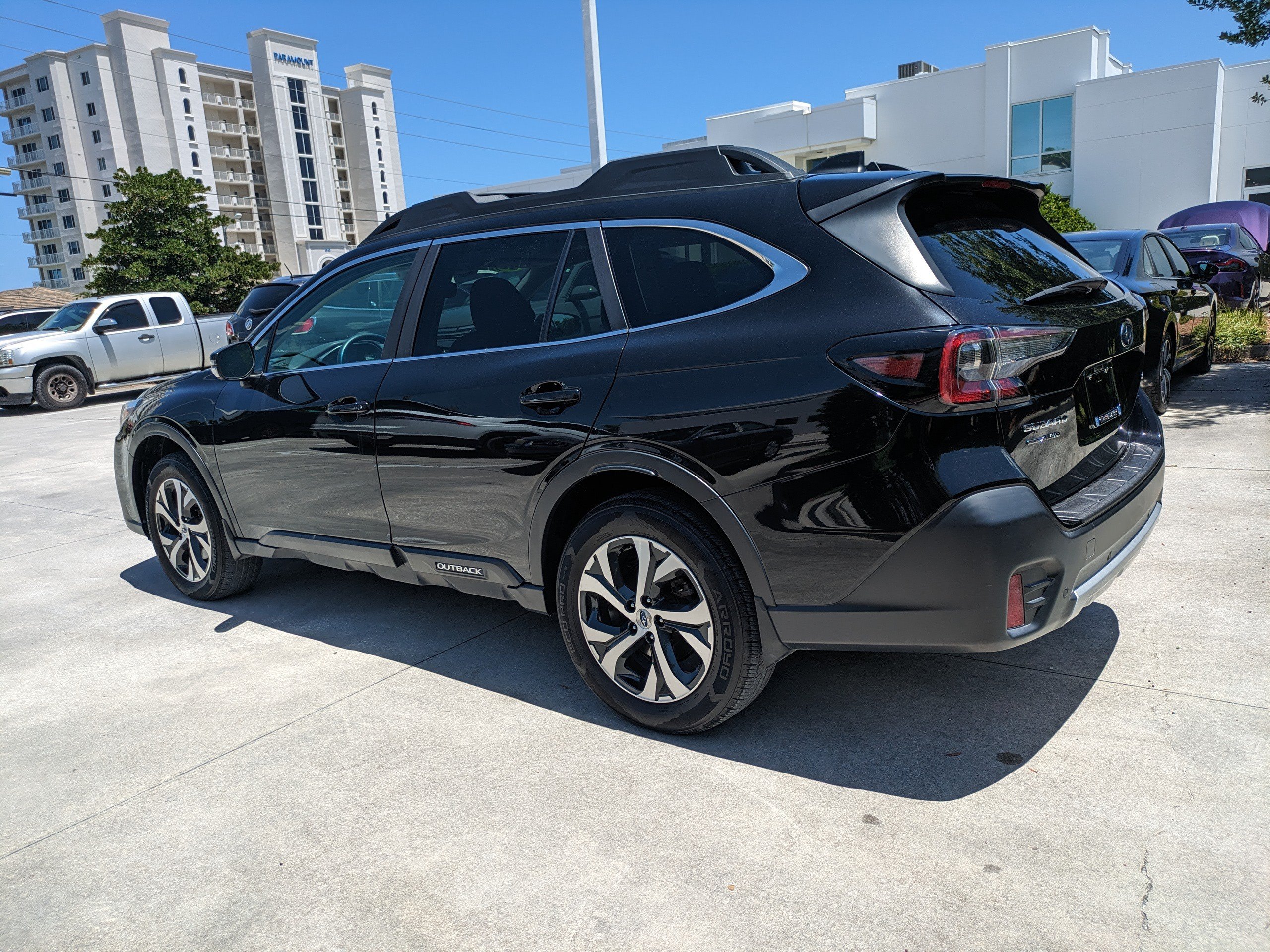 Used 2022 Subaru Outback Limited w/ Popular Package #2 AWD/4WD image 6