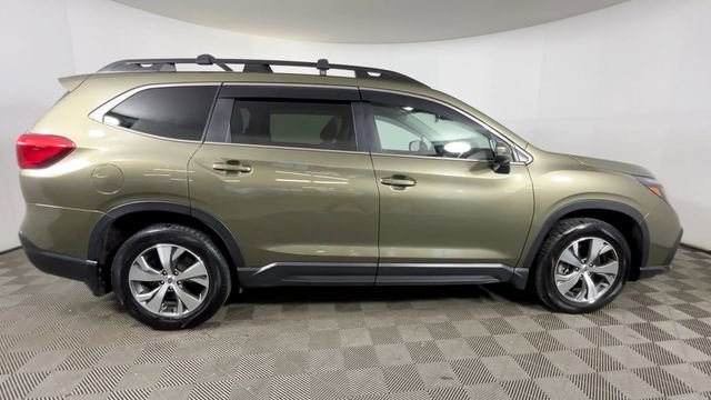 Used 2023 Subaru Ascent Premium w/ Convenience Package AWD/4WD image 3