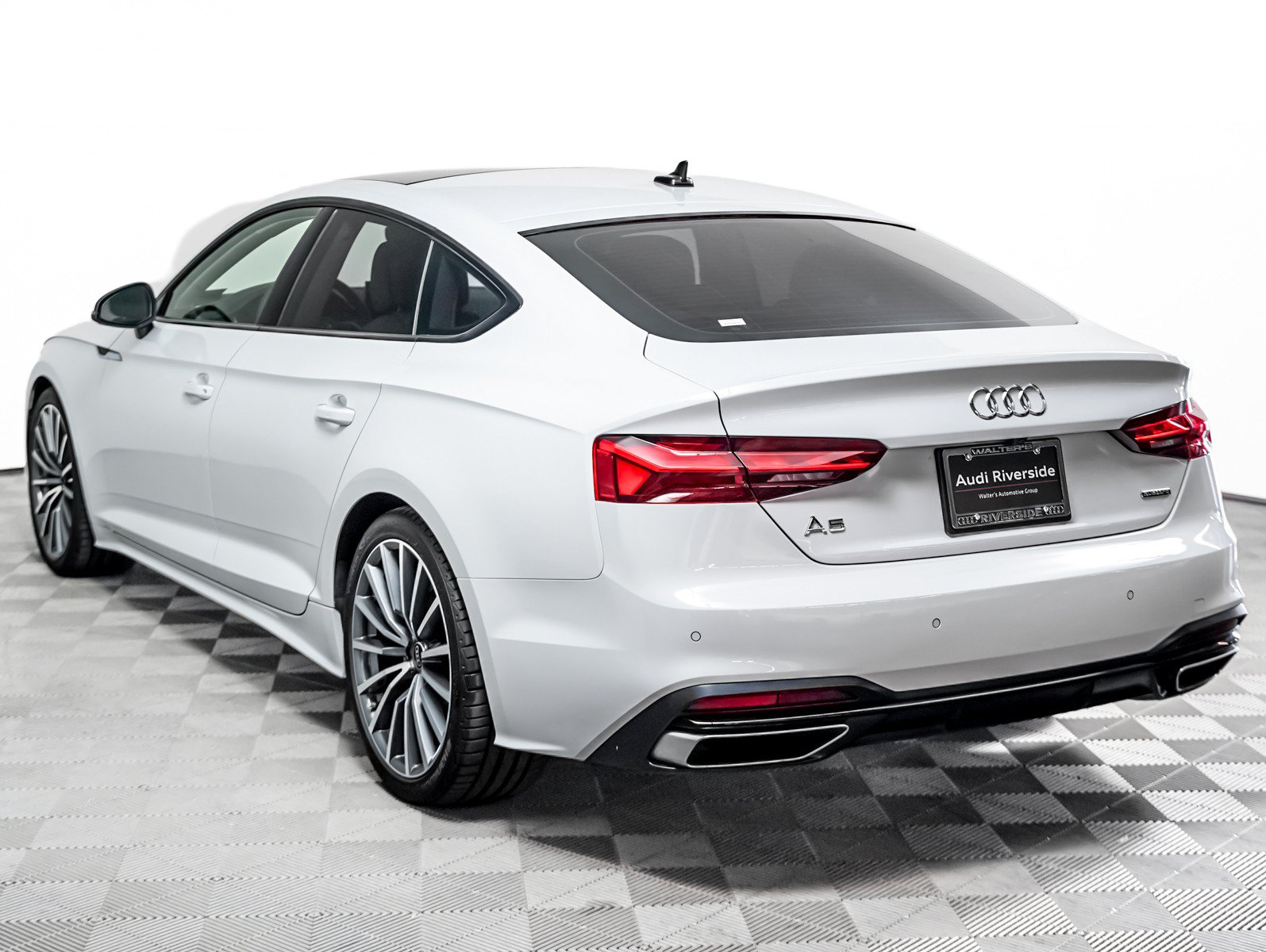 Used 2023 Audi A5 2.0T Premium Plus w/ Premium Plus AWD/4WD image 2