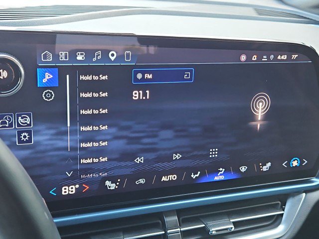 Used 2024 Chevrolet Equinox EV LT w/ LPO, Blackout Package FWD image 13