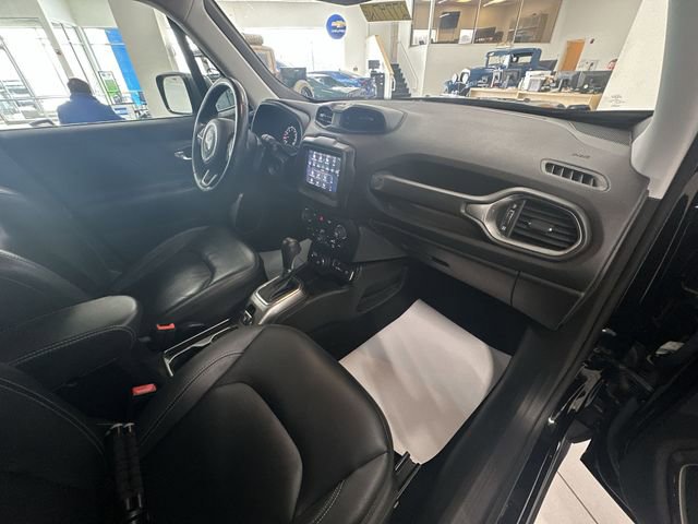 Used 2020 Jeep Renegade Limited w/ LED Lighting Group image 30