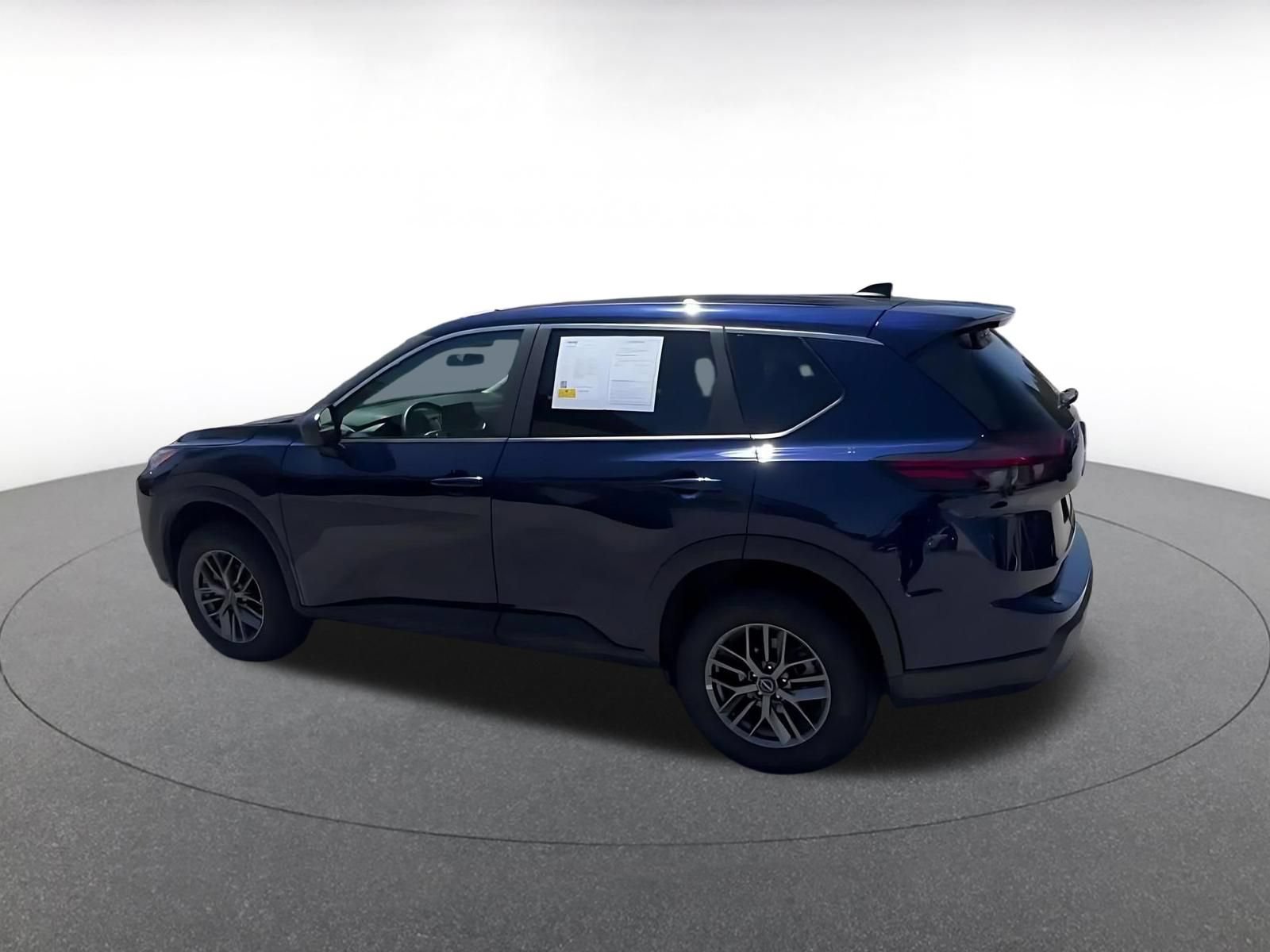 Used 2026 Nissan Rogue SV AWD/4WD image 10