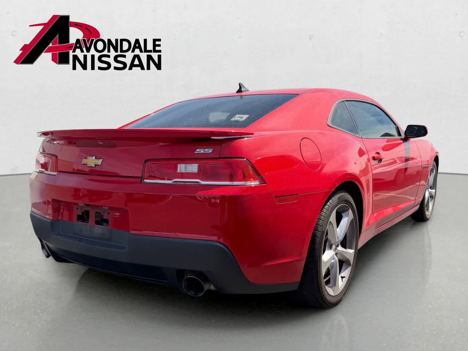 Used 2015 Chevrolet Camaro SS w/ Rear Vision Package RWD image 3