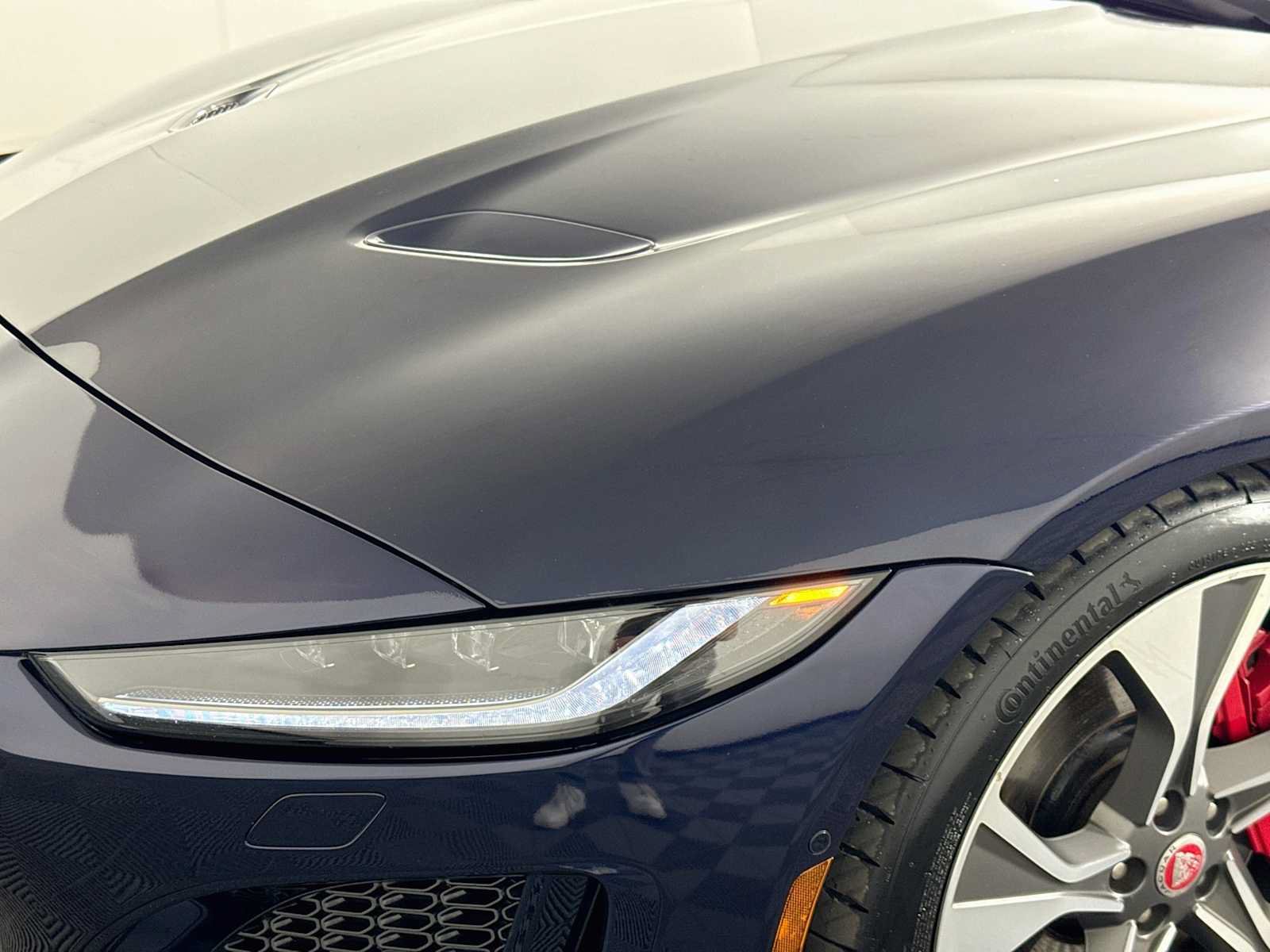 Used 2023 Jaguar F-TYPE R-Dynamic AWD/4WD image 25