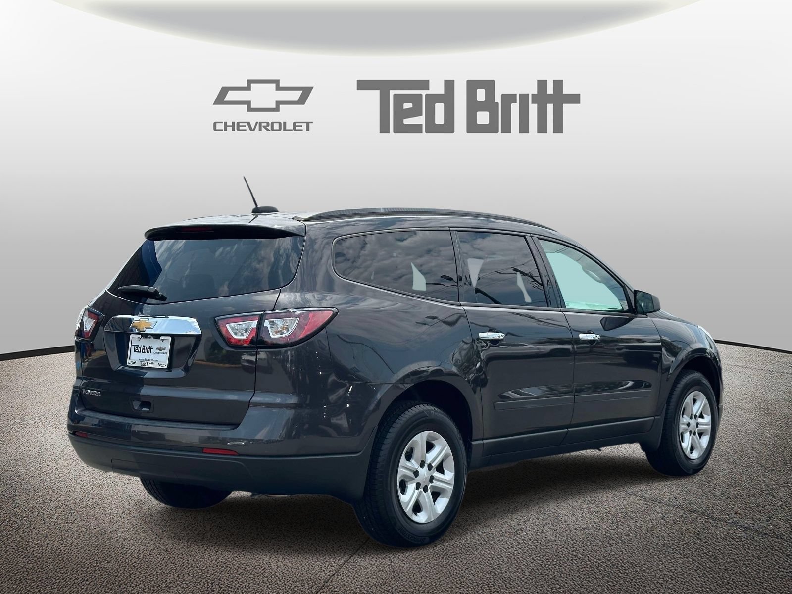 Used 2017 Chevrolet Traverse LS FWD image 4