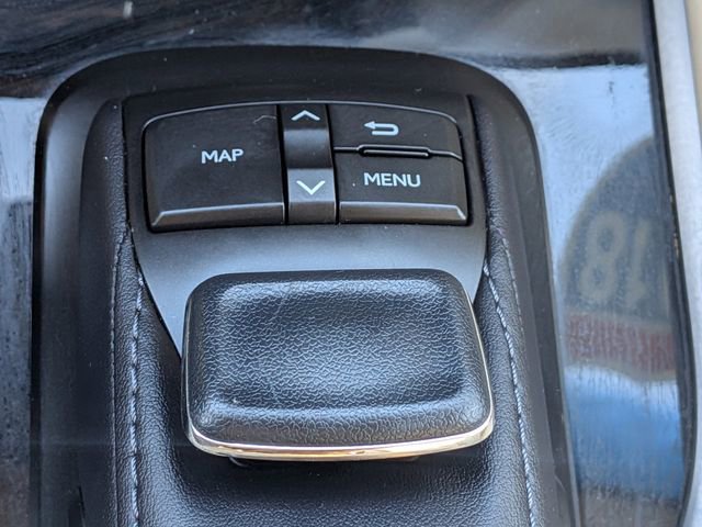 Used 2018 Lexus LX 570 4WD image 25