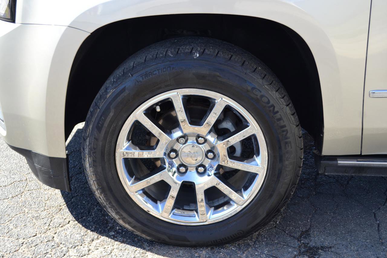 Used 2017 GMC Yukon Denali w/ Open Road Package AWD/4WD image 63