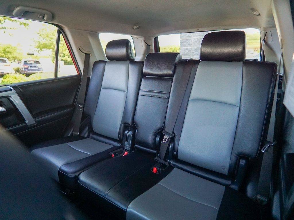 Used 2018 Toyota 4Runner SR5 Premium AWD/4WD image 27