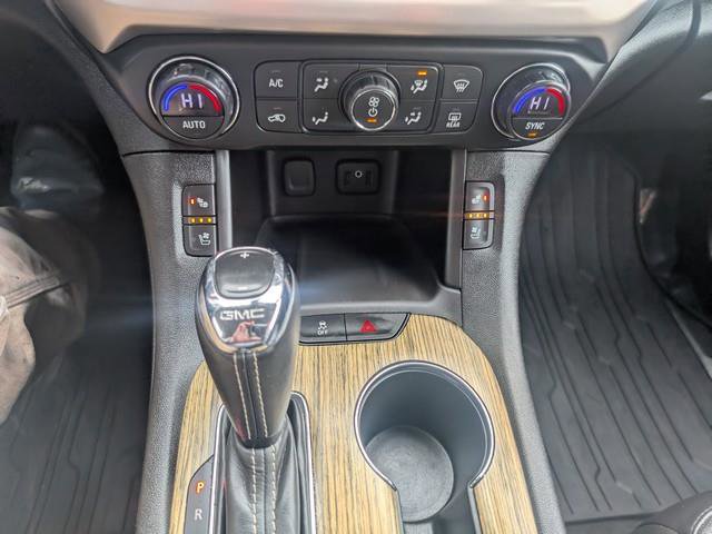 Used 2018 GMC Acadia Denali image 15