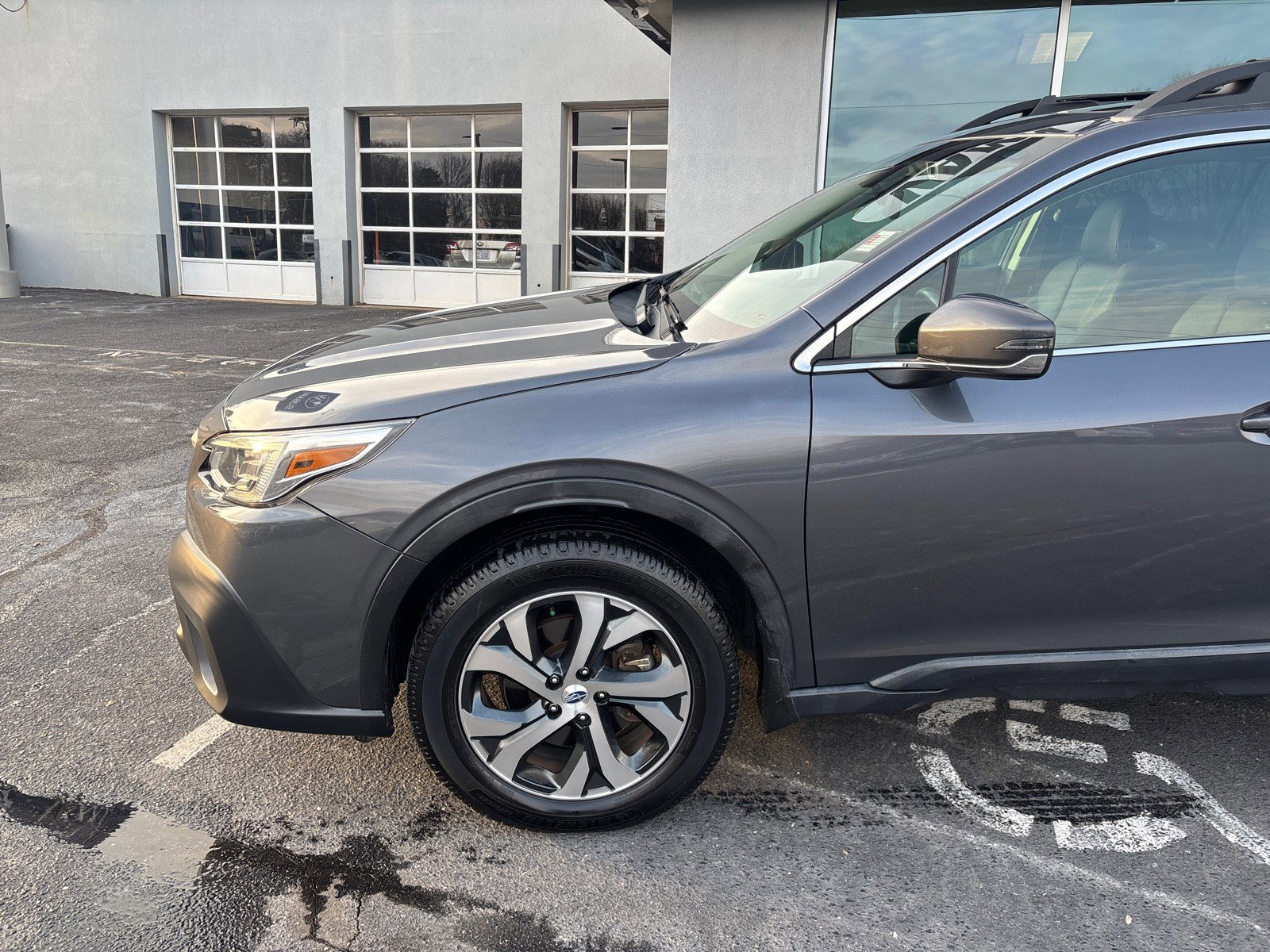 Used 2020 Subaru Outback Limited w/ Popular Package #2 image 7