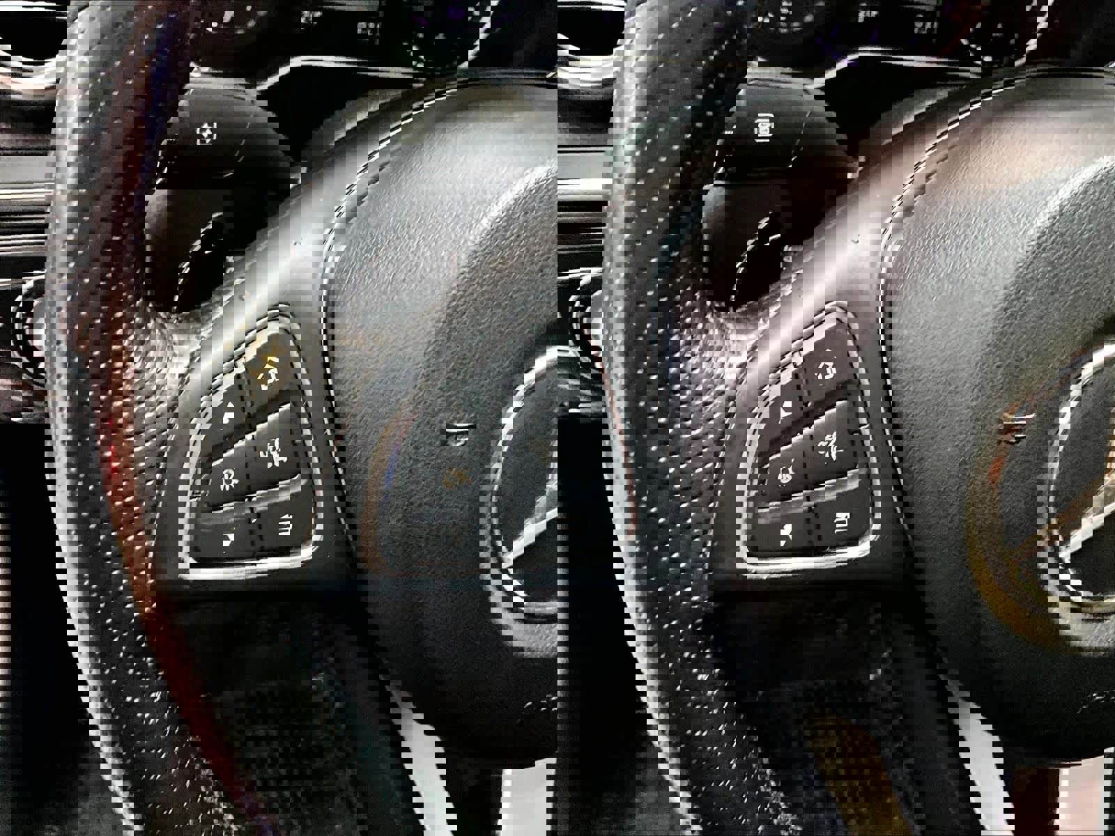 Used 2018 Mercedes-Benz C 300 C 300 image 23